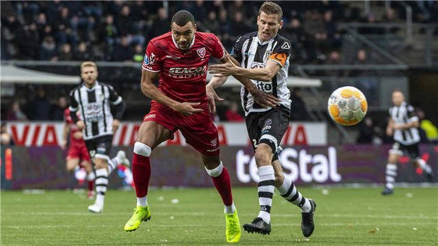 教练组在每 教练组在每